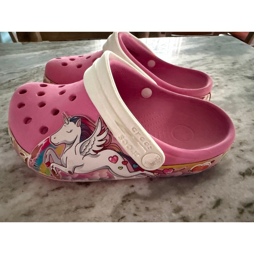 Pink unicorn with hearts crocs size J1 - Picture 4 of 9
